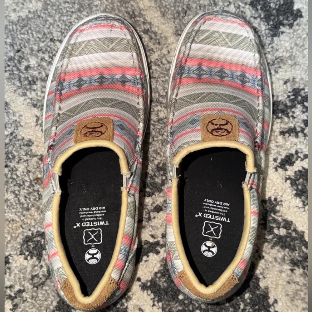 Twisted X Gray and Pink Moccasins